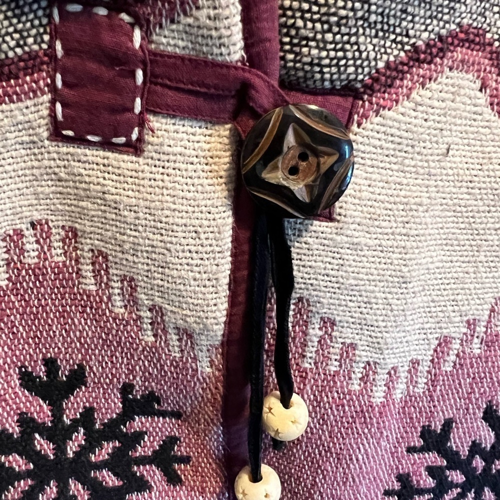 Vintage Flashback Tapestry Blazer Coat with snowflakes. Size M. Like new. - Picture 3 of 9